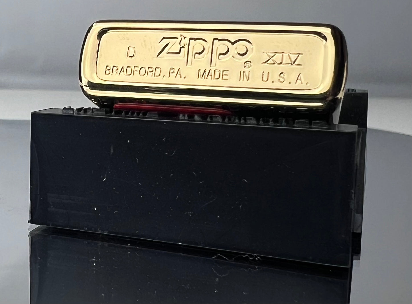 Zippo Custom 250G Gold Plated Dragon